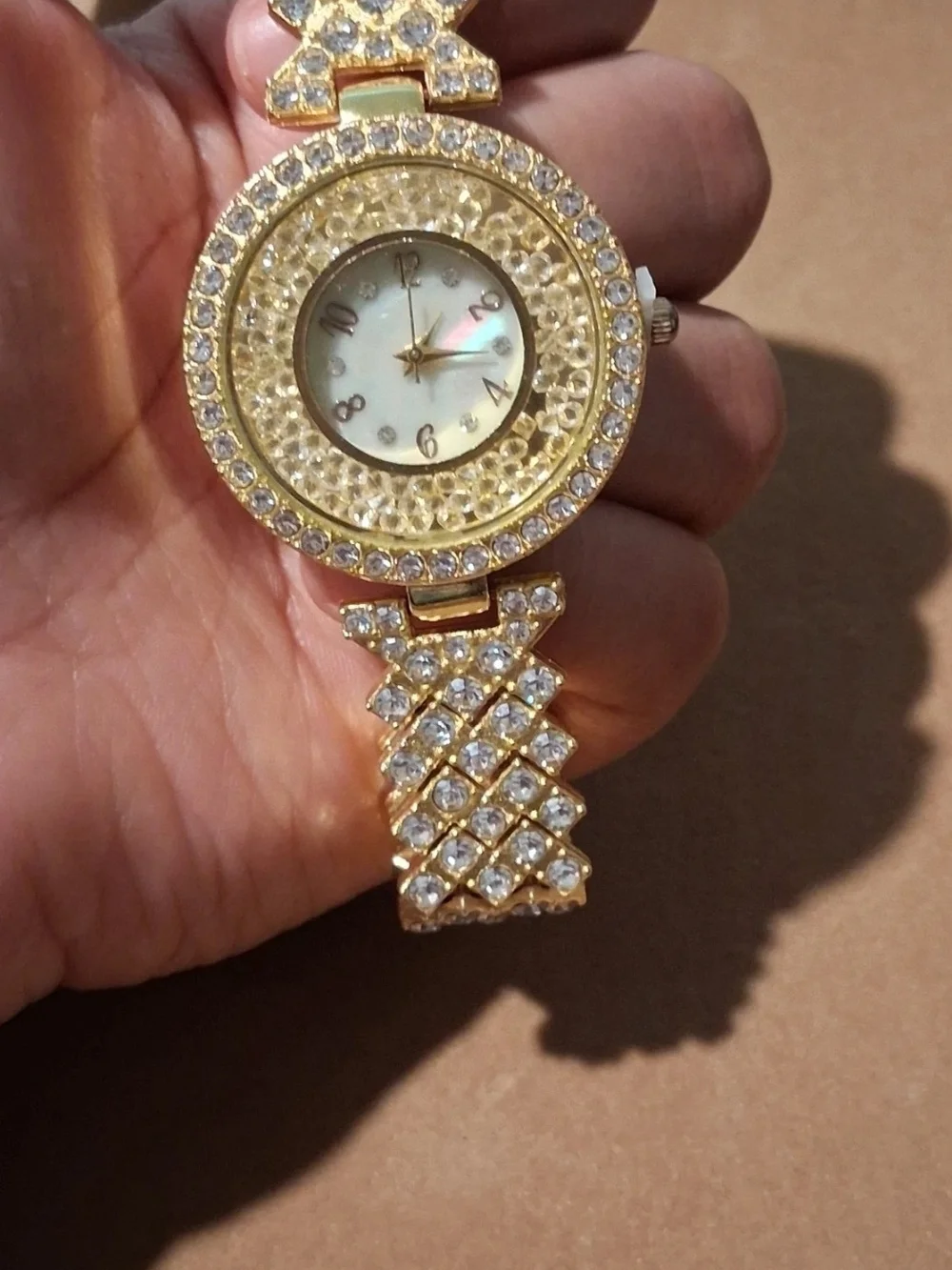 Gold Crystal Women's Bracelet Watch - Elegant Fashion Accessory